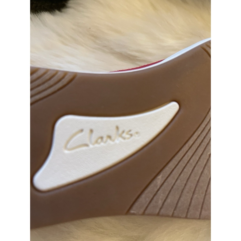 Clarks Cloudsteppers Red & White BreezeSky Air Women's Slip On 11 NWOB - Picture 9 of 11